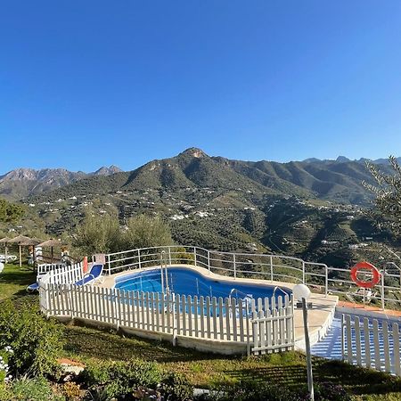 Hotel Rural Los Caracoles Фригиляна Екстериор снимка