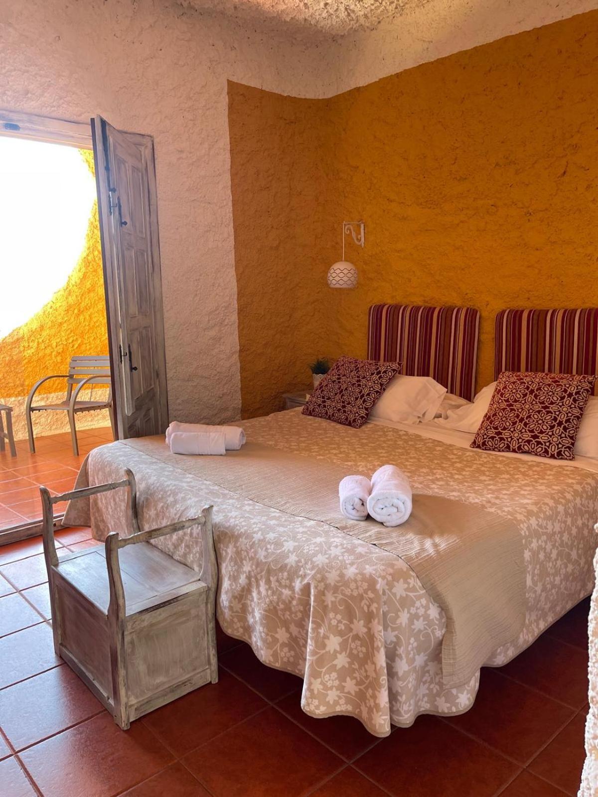 Hotel Rural Los Caracoles Фригиляна Екстериор снимка
